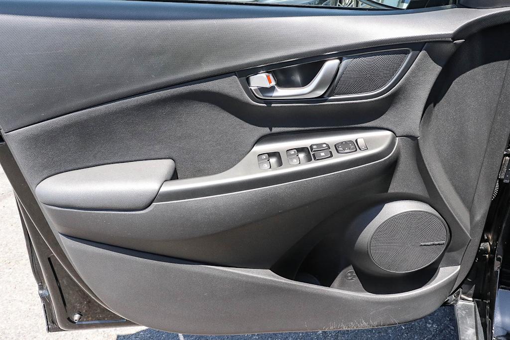 Thumbnail: 2023 Hyundai Kona - 30