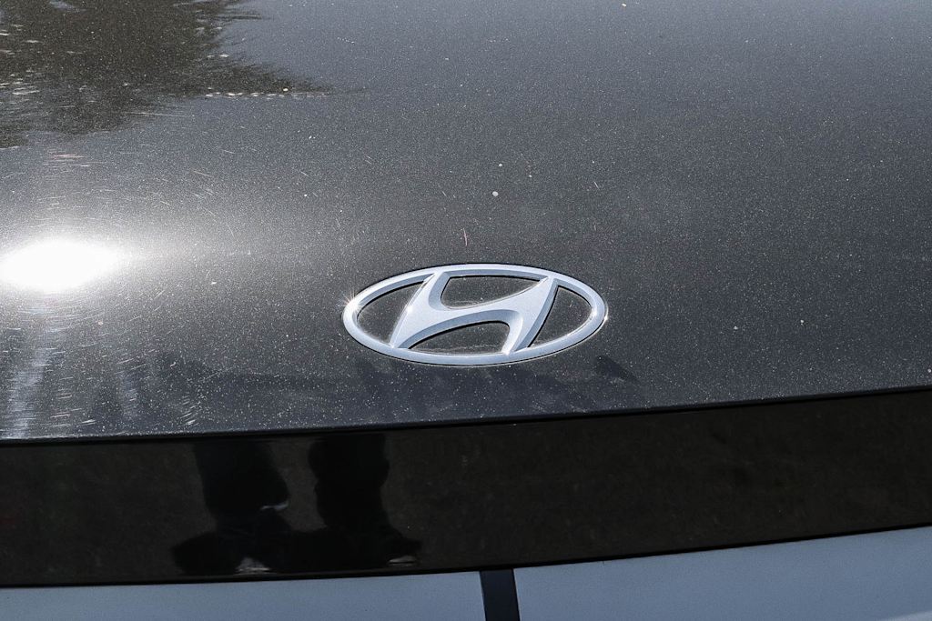 Thumbnail: 2024 Hyundai Ioniq 5 - 21