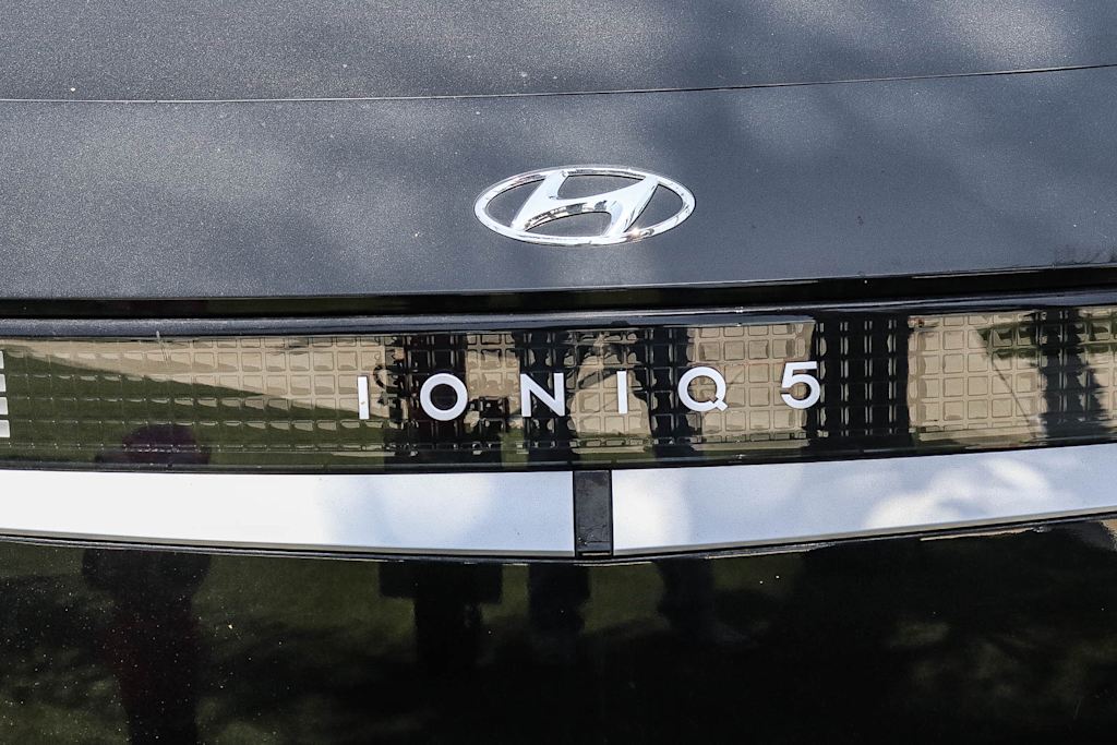 Thumbnail: 2024 Hyundai Ioniq 5 - 11