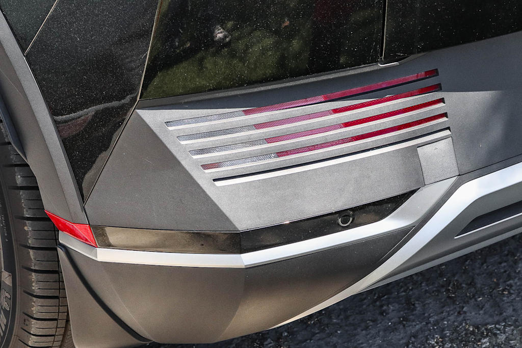 Thumbnail: 2024 Hyundai Ioniq 5 - 10