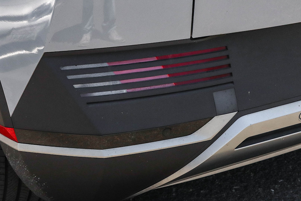 Thumbnail: 2024 Hyundai Ioniq 5 - 16