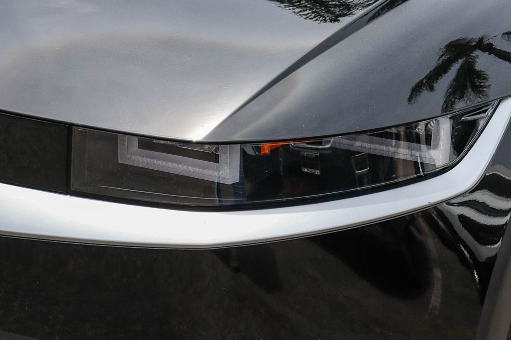 Thumbnail: 2024 Hyundai Ioniq 5 - 12