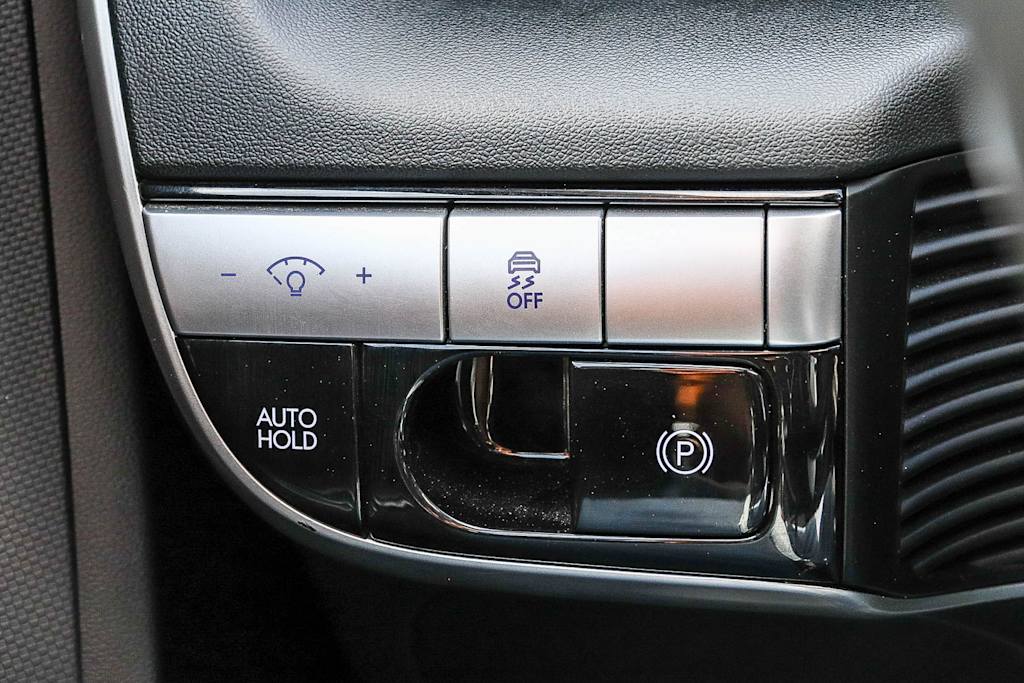 Thumbnail: 2024 Hyundai Ioniq 5 - 28