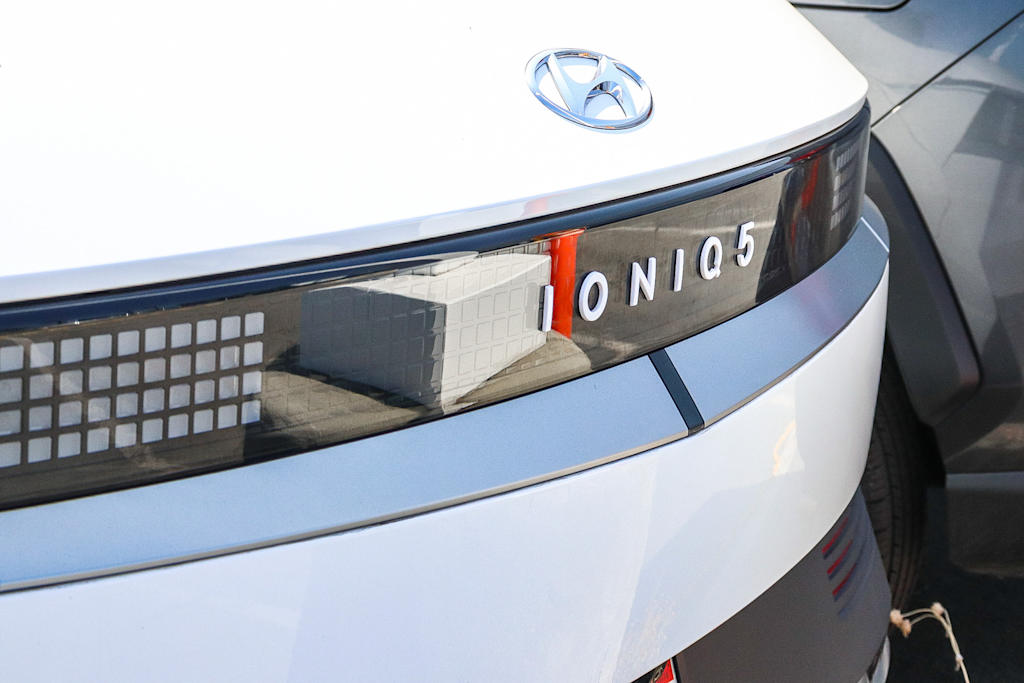 Thumbnail: 2024 Hyundai Ioniq 5 - 16