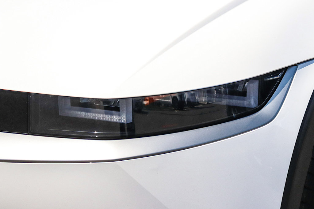 Thumbnail: 2024 Hyundai Ioniq 5 - 12