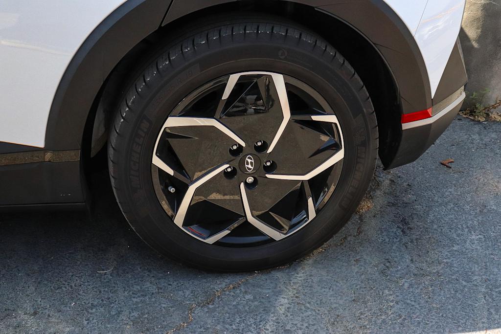 Thumbnail: 2024 Hyundai Ioniq 5 - 14