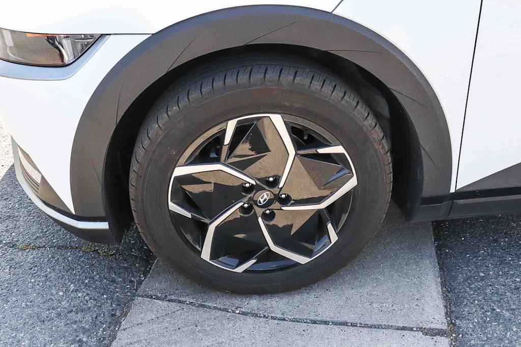 Thumbnail: 2024 Hyundai Ioniq 5 - 7