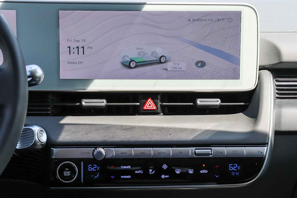 Thumbnail: 2024 Hyundai Ioniq 5 - 12