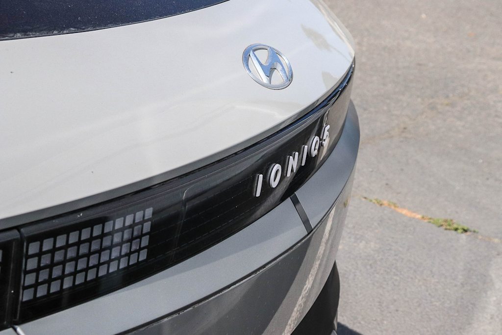 Thumbnail: 2024 Hyundai Ioniq 5 - 16