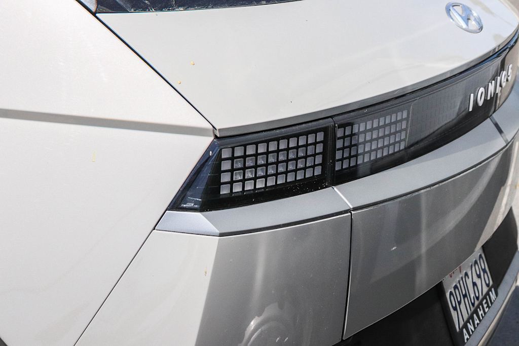 Thumbnail: 2024 Hyundai Ioniq 5 - 15