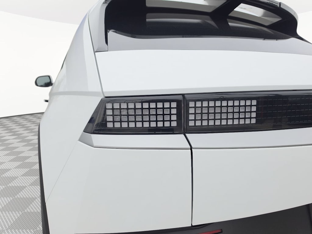 Thumbnail: 2024 Hyundai Ioniq 5 - 6