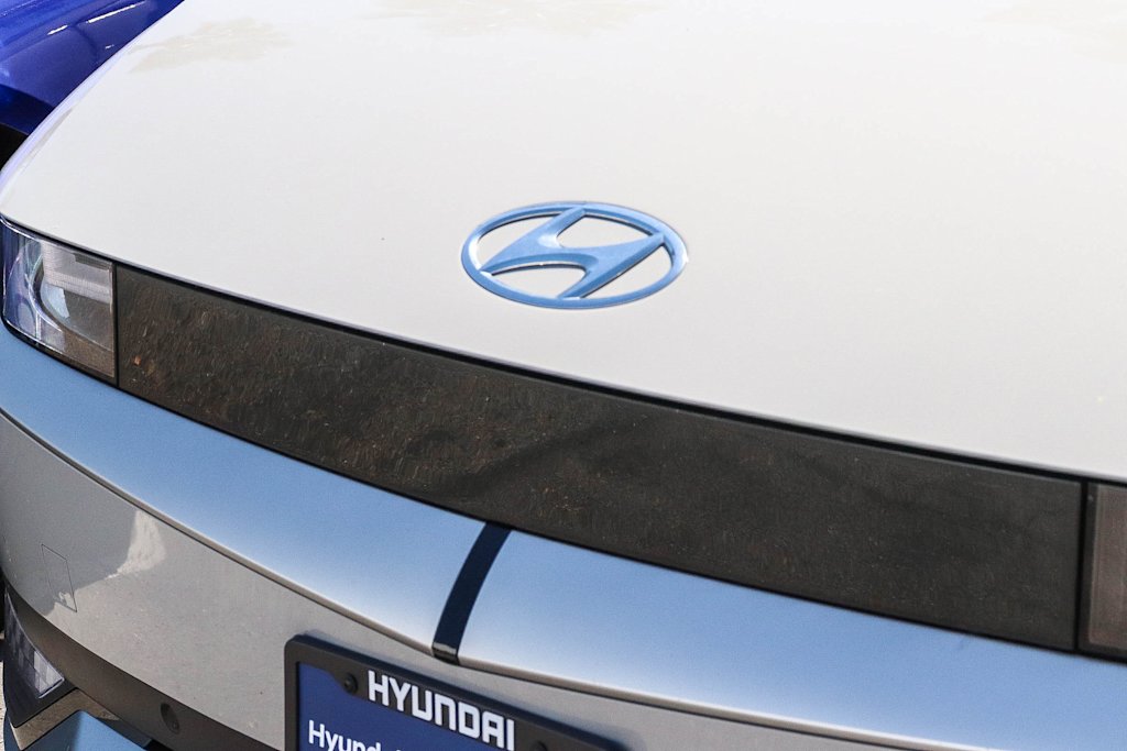 Thumbnail: 2023 Hyundai Ioniq 5 - 5