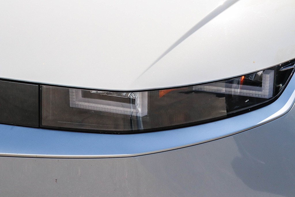 Thumbnail: 2023 Hyundai Ioniq 5 - 12