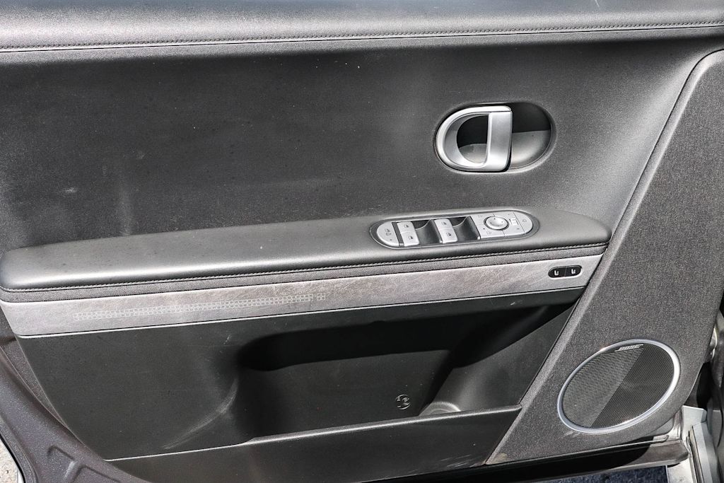 Thumbnail: 2023 Hyundai Ioniq 5 - 27