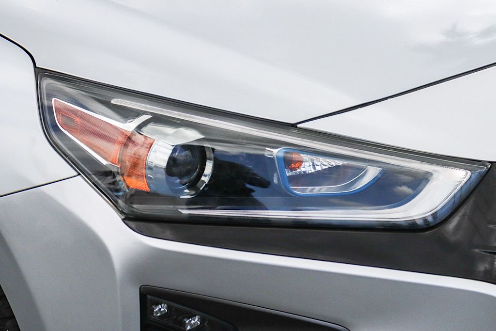 Thumbnail: 2019 Hyundai Ioniq - 16