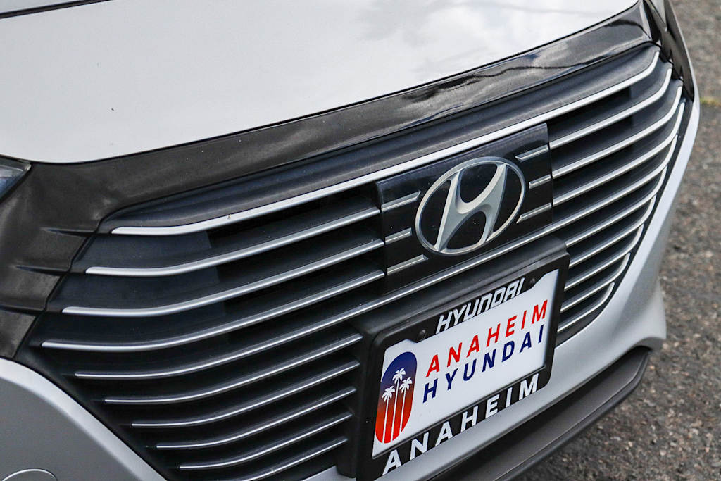 Thumbnail: 2019 Hyundai Ioniq - 17