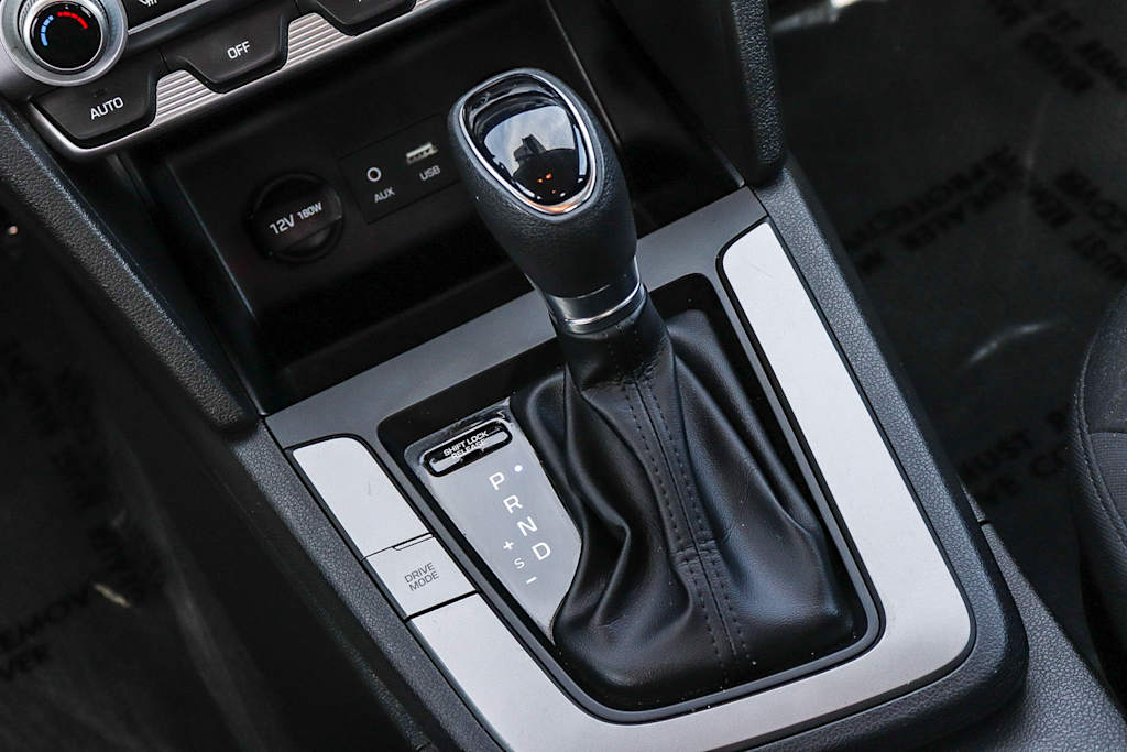 Thumbnail: 2020 Hyundai Elantra - 14