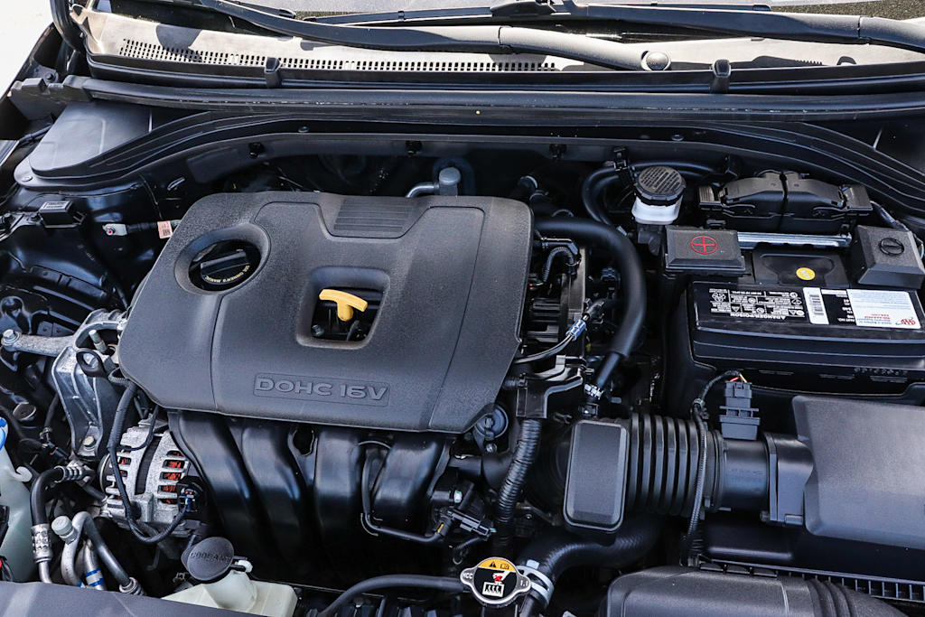 Thumbnail: 2020 Hyundai Elantra - 8