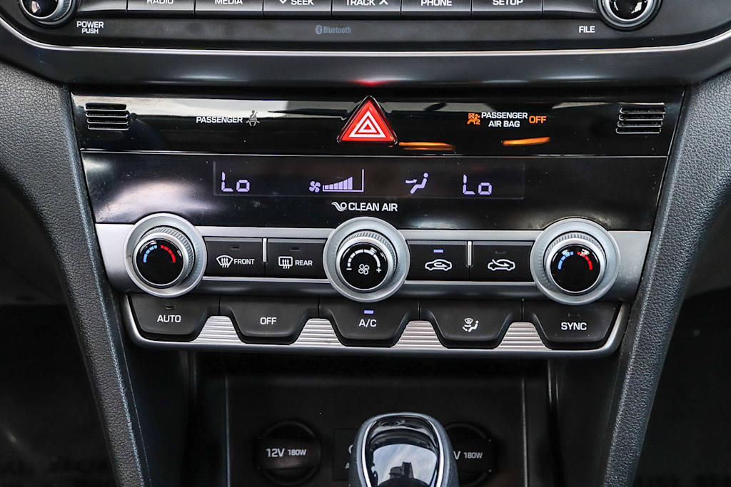 Thumbnail: 2020 Hyundai Elantra - 24