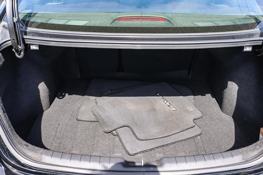 Thumbnail: 2020 Hyundai Elantra - 16