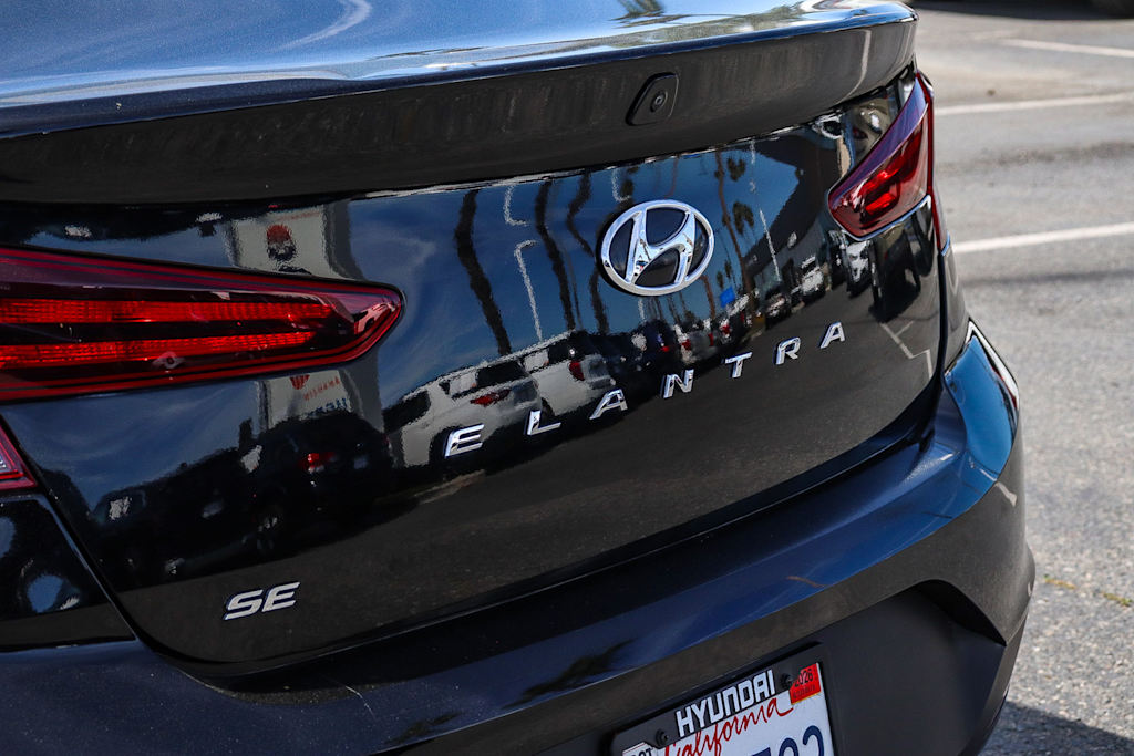 Thumbnail: 2020 Hyundai Elantra - 21