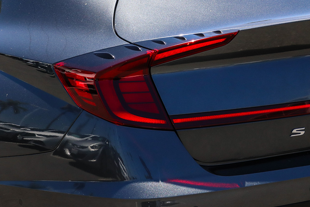 Thumbnail: 2023 Hyundai Sonata - 6