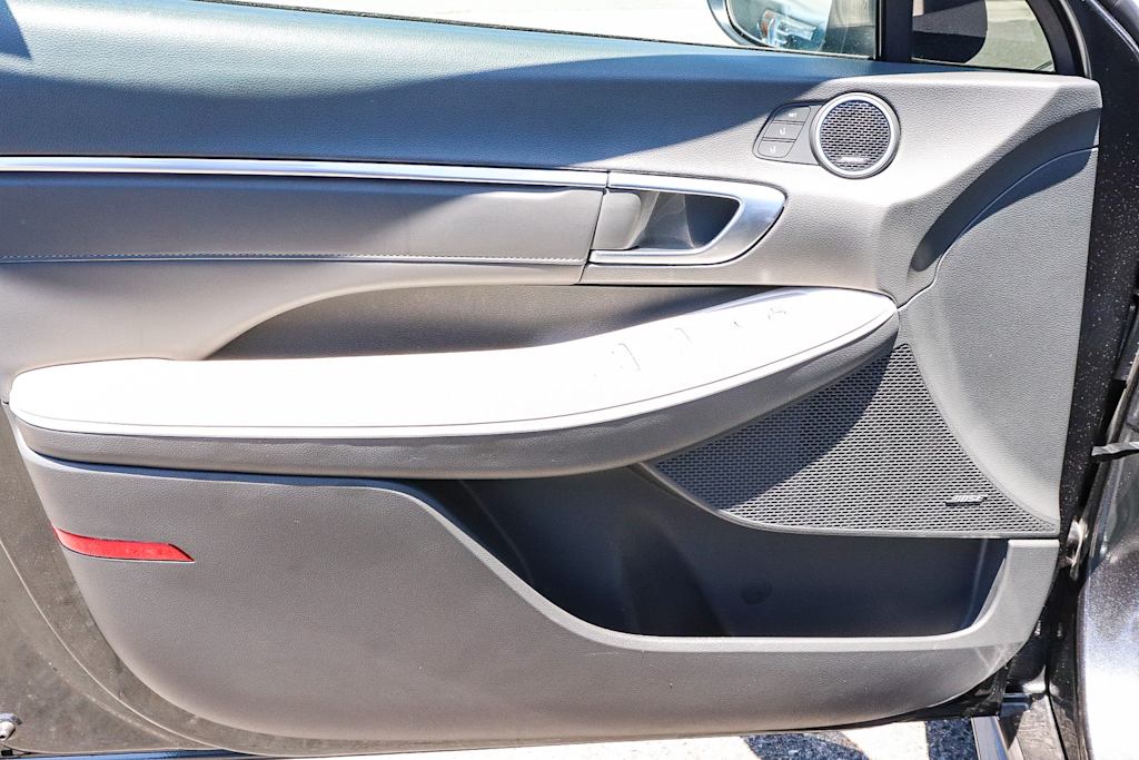 Thumbnail: 2023 Hyundai Sonata - 28