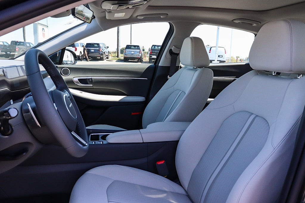 Thumbnail: 2026 Hyundai Sonata - 10