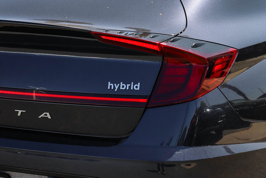 Thumbnail: 2021 Hyundai Sonata - 19