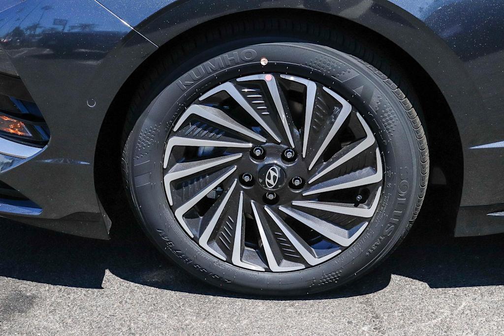 Thumbnail: 2026 Hyundai Sonata - 21