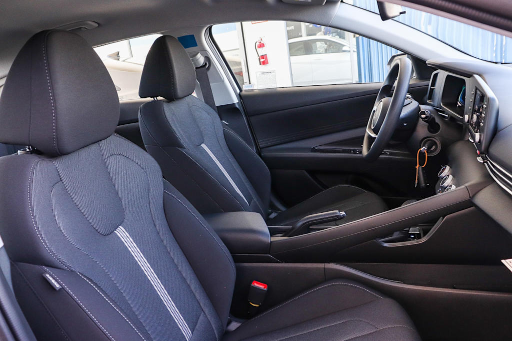 Thumbnail: 2026 Hyundai Elantra - 9