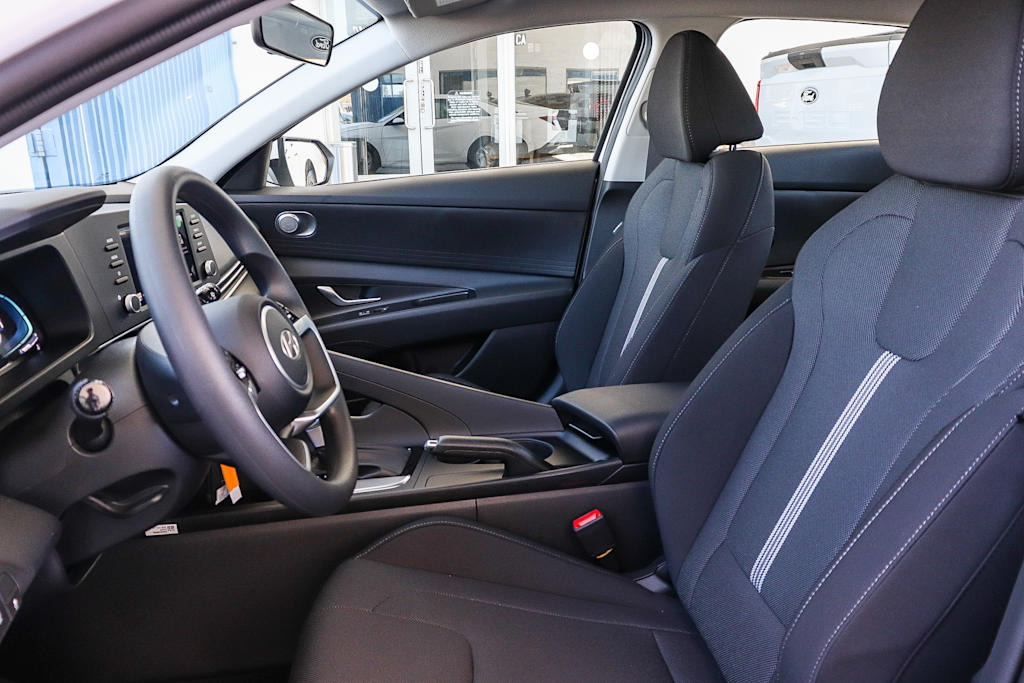 Thumbnail: 2026 Hyundai Elantra - 10