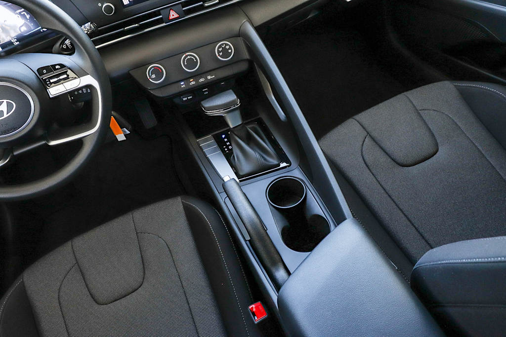 Thumbnail: 2026 Hyundai Elantra - 25