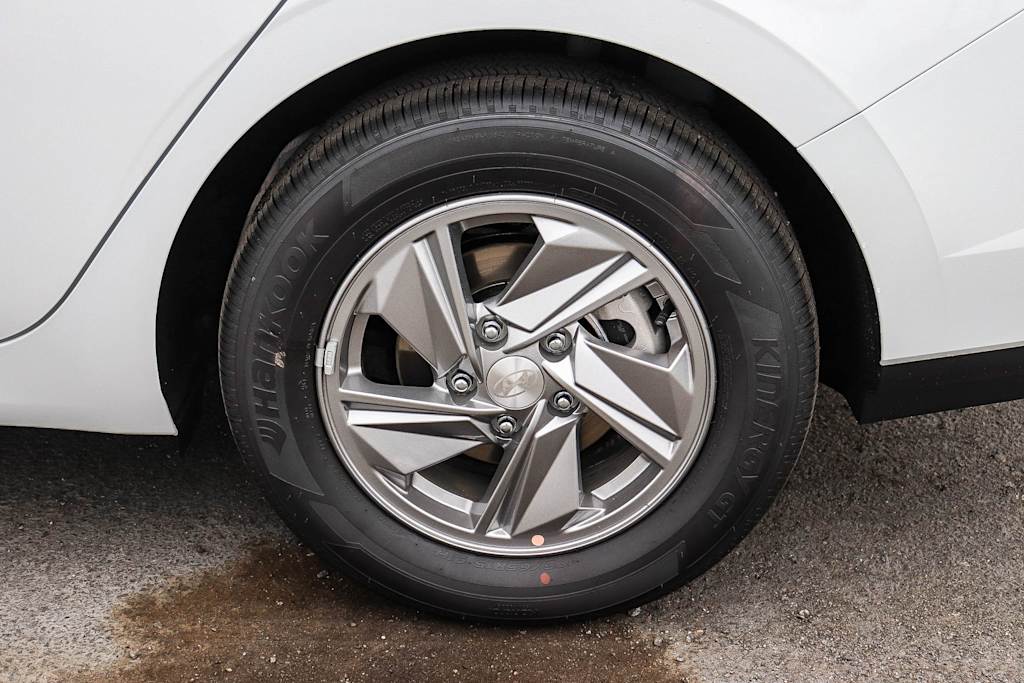 Thumbnail: 2026 Hyundai Elantra - 6