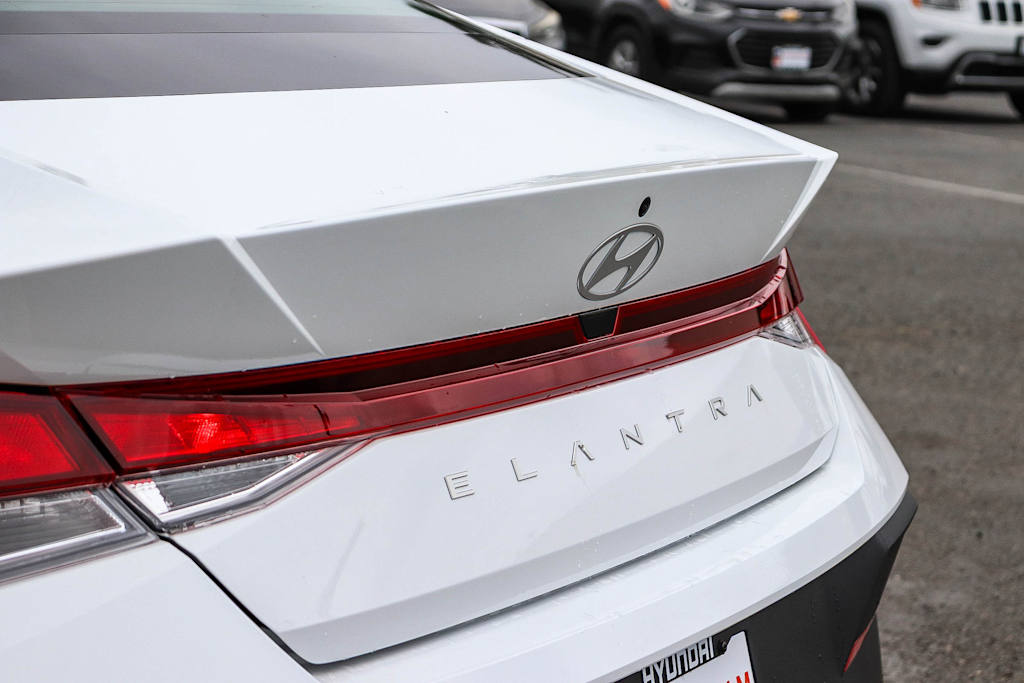 Thumbnail: 2026 Hyundai Elantra - 21