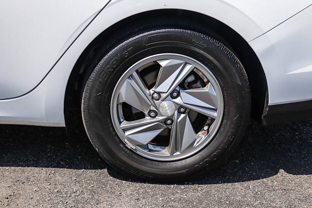 Thumbnail: 2024 Hyundai Elantra - 6