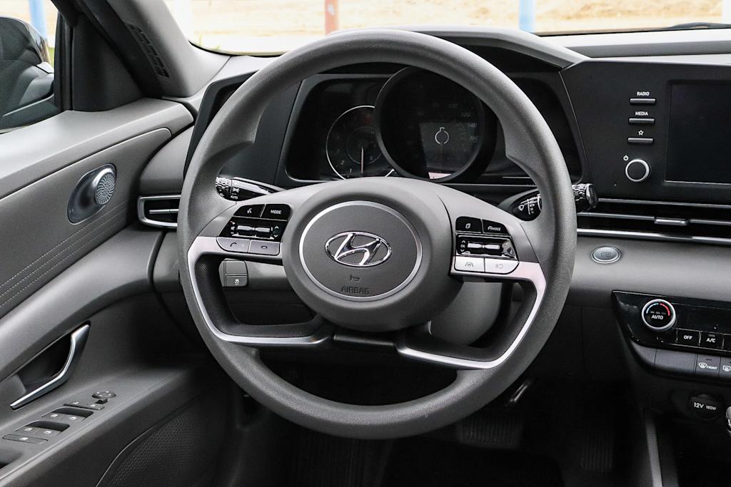 Thumbnail: 2023 Hyundai Elantra - 7