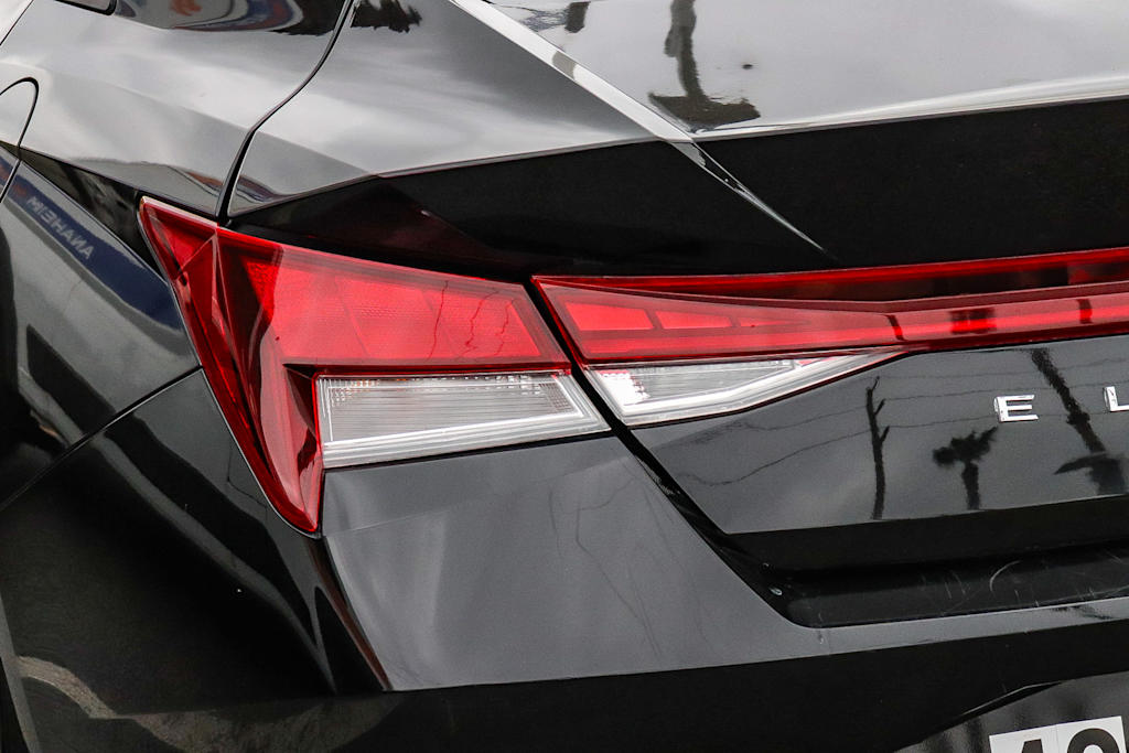 Thumbnail: 2023 Hyundai Elantra - 12