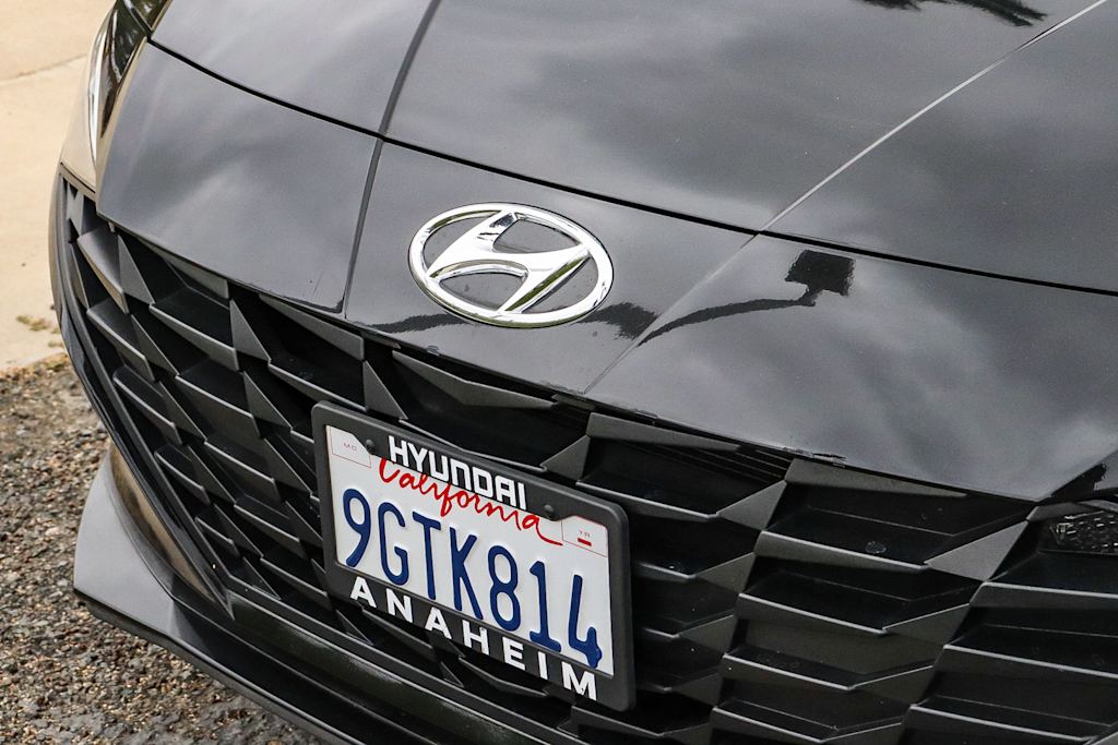 Thumbnail: 2023 Hyundai Elantra - 5
