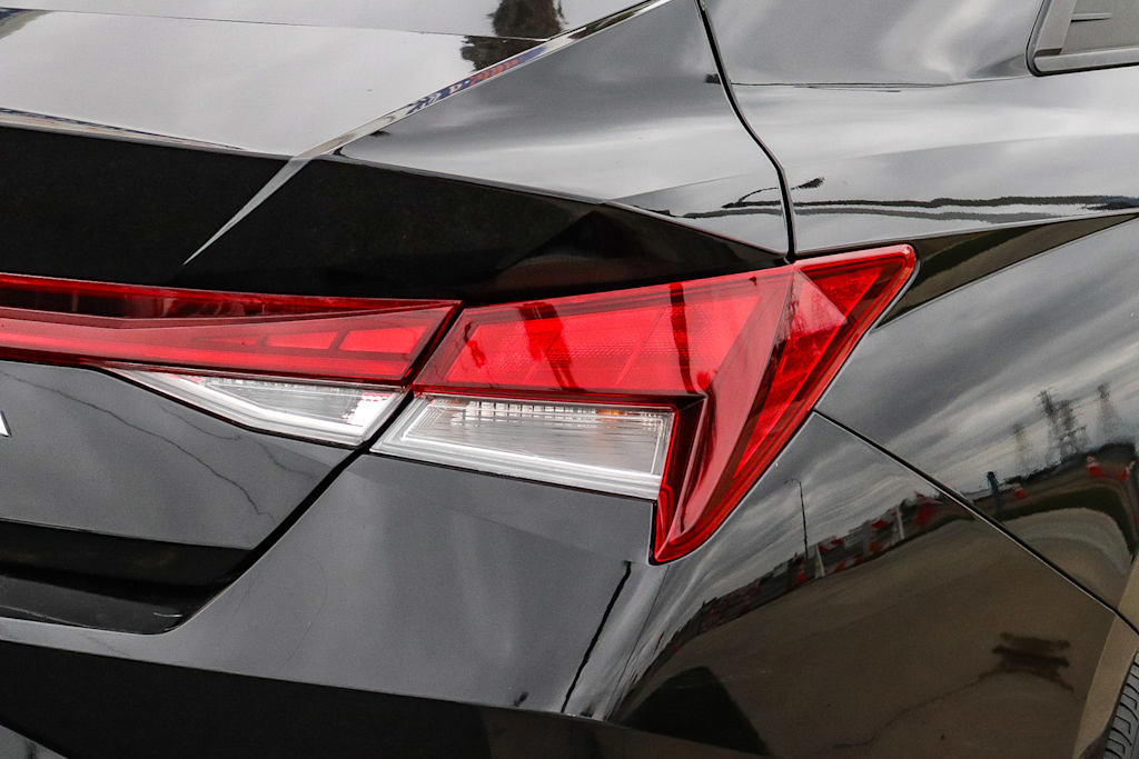 Thumbnail: 2023 Hyundai Elantra - 14