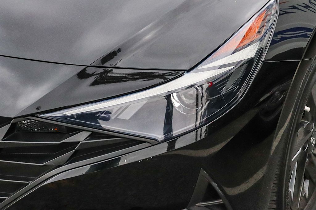 Thumbnail: 2023 Hyundai Elantra - 11