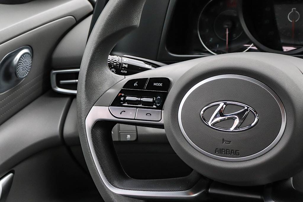 Thumbnail: 2023 Hyundai Elantra - 20