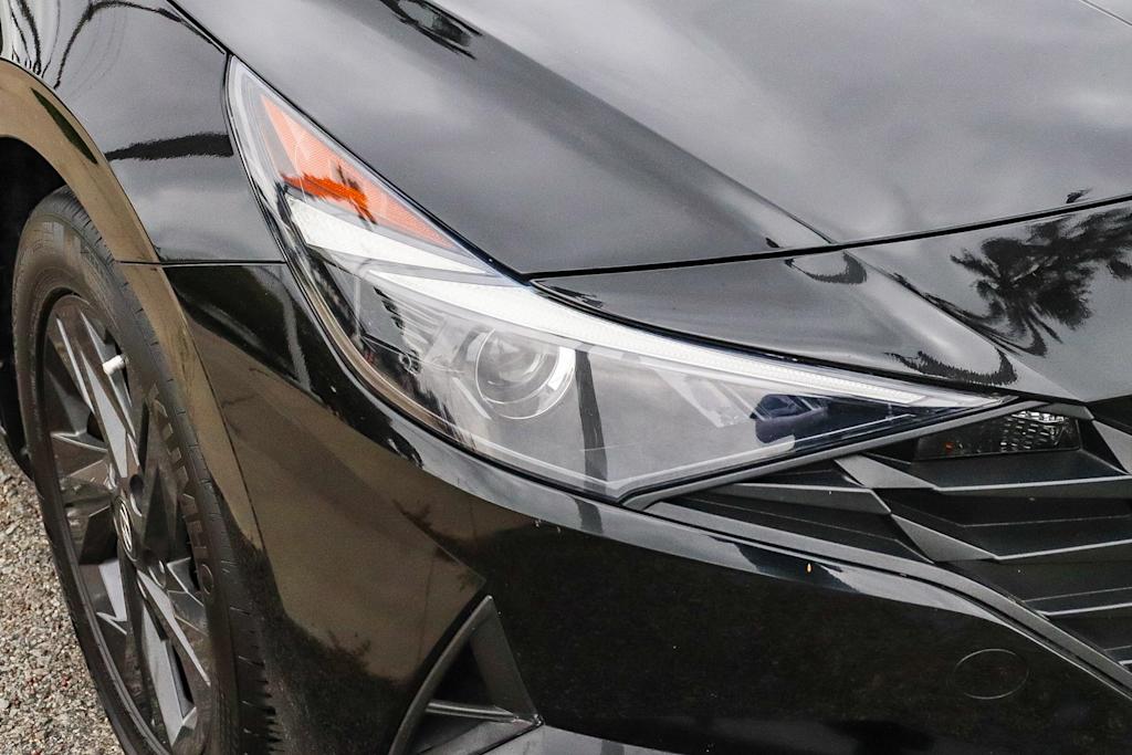 Thumbnail: 2023 Hyundai Elantra - 16