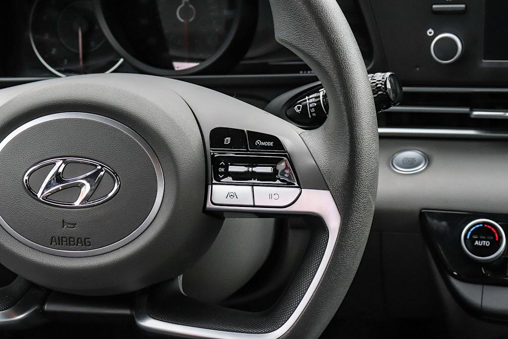 Thumbnail: 2023 Hyundai Elantra - 21