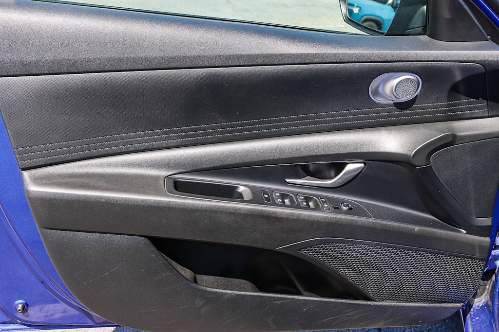Thumbnail: 2022 Hyundai Elantra - 27