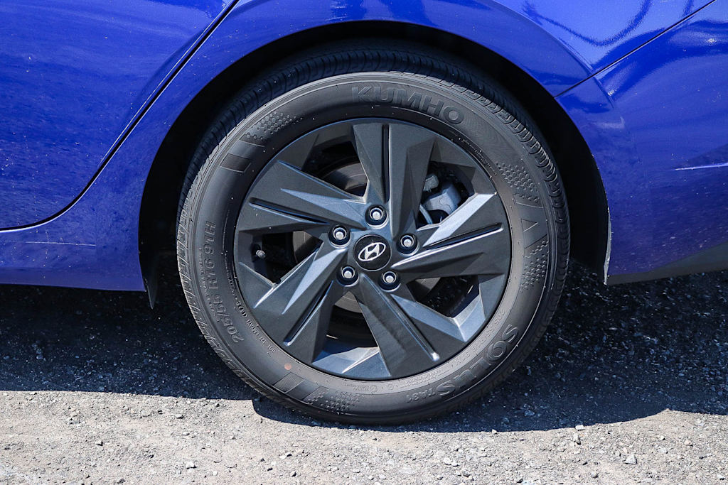 Thumbnail: 2022 Hyundai Elantra - 7