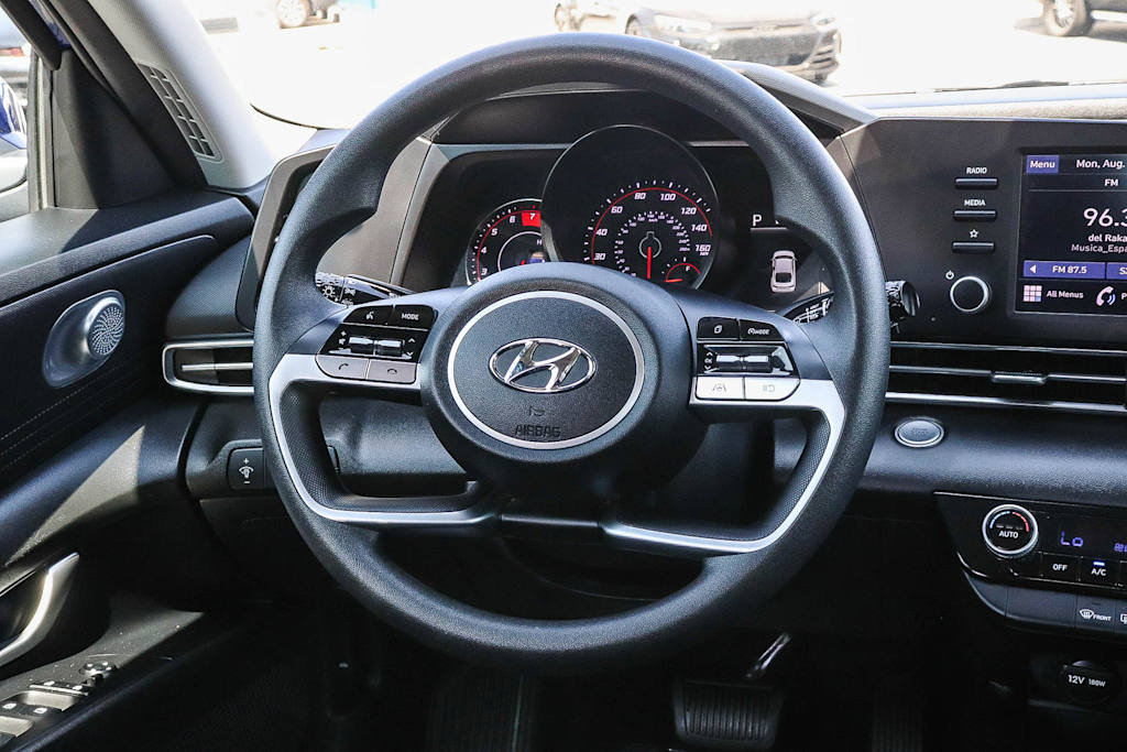 Thumbnail: 2023 Hyundai Elantra - 9