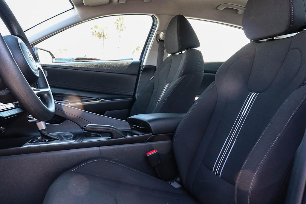Thumbnail: 2023 Hyundai Elantra - 11