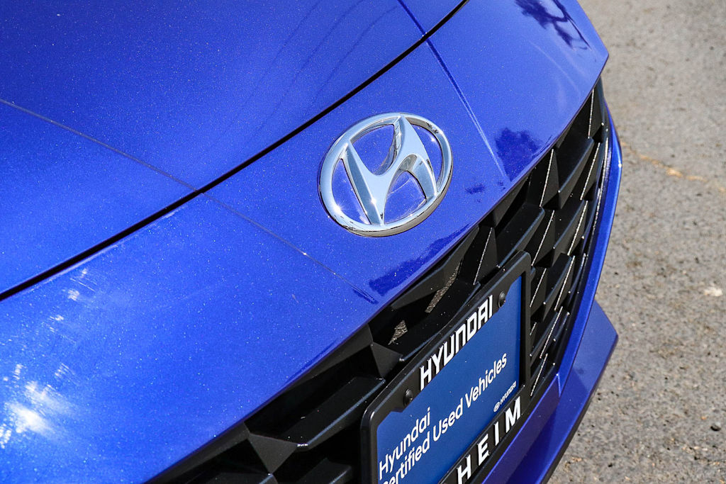 Thumbnail: 2023 Hyundai Elantra - 6