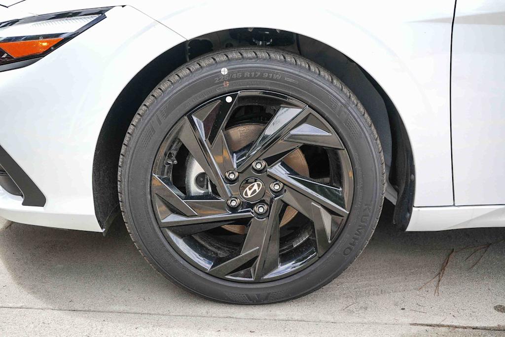 Thumbnail: 2026 Hyundai Elantra - 22